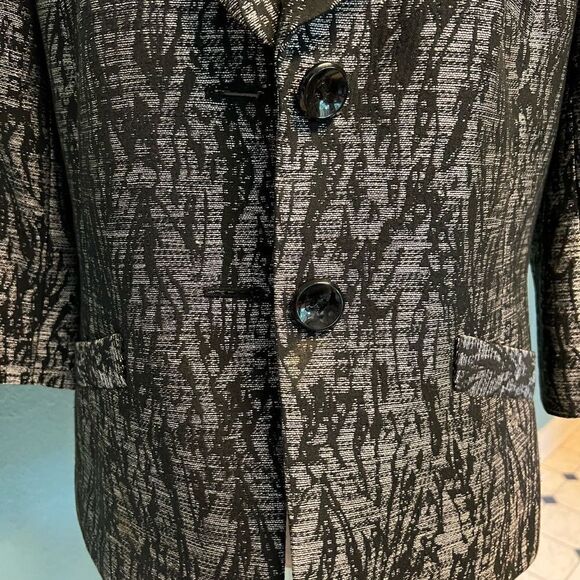 Vintage Classiques Entier Atelier Black and Silver 3/4 length sleeve Blazer - Picture 3 of 8